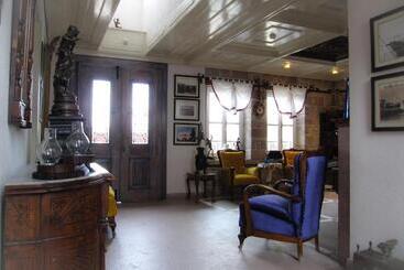 Nisi Hotel Adults Only