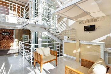 هتل Petropolis Inn