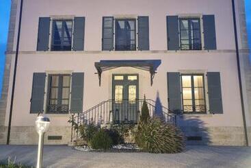 Villa Eulalie B&b Guest House Nestled In The Champagne Area