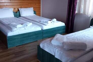 بنسيون Casa Elli