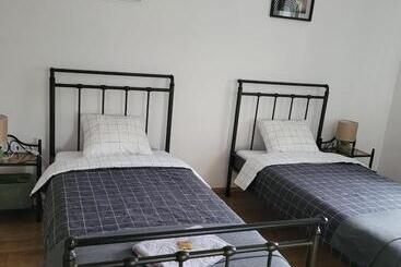 بنسيون Casa Ladis