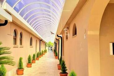 هتل کپسول Il Cavaliere