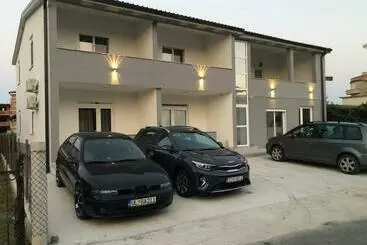 Adla Apartmani