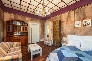 펜션 Astoria Guesthouse