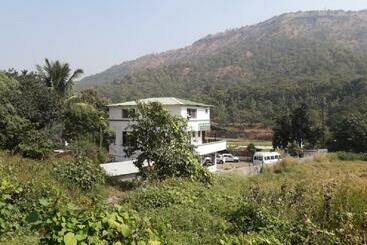 Курорт Forest Park Resto Farm Pune