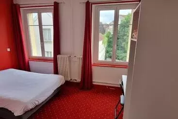 Auberge De Jeunesse   Hi Verdun