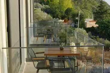 هتل آپارتمان Kaktus Suites