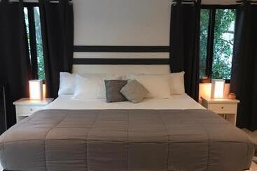 Bed and Breakfast Che Suites Playa Adults Only