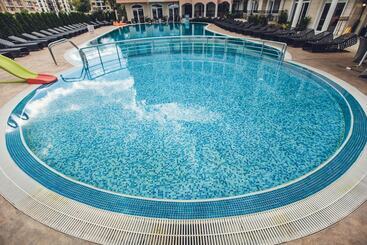 هتل Avenue Deluxe