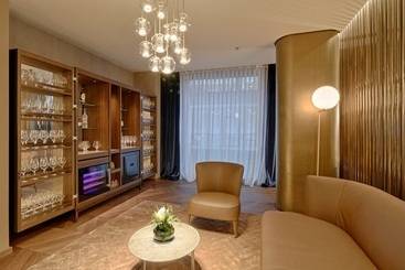 Maritim Hotel Plaza Tirana