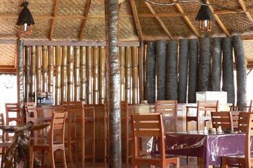 Отель Waecicu Eden Beach