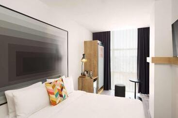 בית מלון כפרי Ibis Istanbul Airport