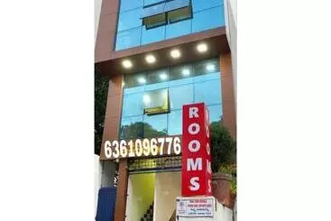 Kapsül Otel Krishna Krupa