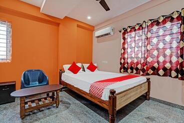 호텔 Oyo Flagship Mr Lodge