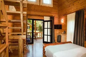 ベッドアンドブレックファースト Mukha Ormanli