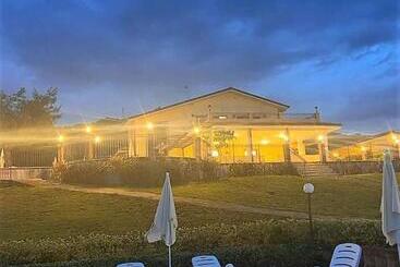 Vigneto   Italian Restaurant & B&b