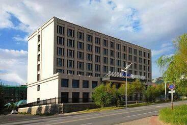 Kyriad Marvelous Hotel Alashan