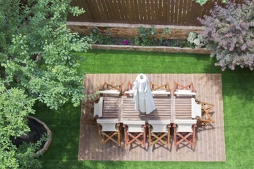 آپارتمان Flower Pot Complex Aparts & Studios!