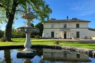 Hotell Highfield Hall