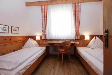 アパートホテル Ferienwohnungen St Hippolyt Mit Hallenbad