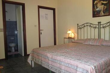 تختخواب و صبحانه Bed&breakfast Le Valli Del Cerrano