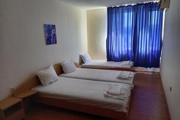 בית מלון כפרי хотел централ