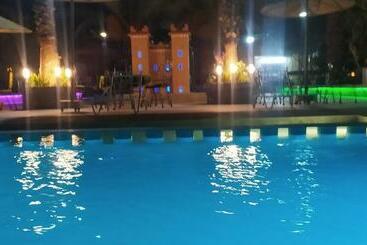 Hôtel Hôtel La Vallée Des Oiseaux