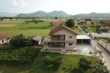 پانسیون Eko Apartmani Krackovic