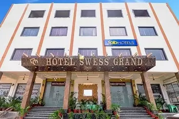 Fabhotel Swess Grand