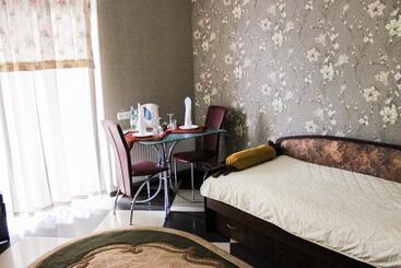 Hotel берізка