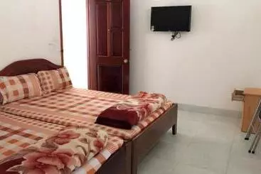 هتل Nhà Nghỉ Hoàng Hoa