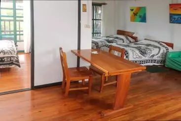تختخواب و صبحانه Galapagos Chalet