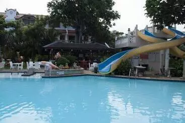 Resort Datag Cordova Home Village