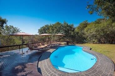 Hotel Waterbuck Game Lodge