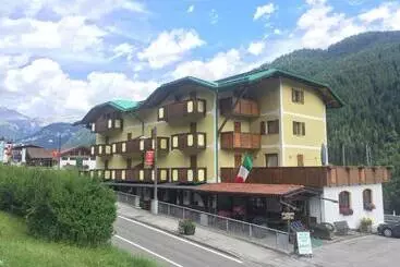 Hotelli Tosa