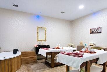 בית מלון כפרי Zir Dream Thermal & Spa