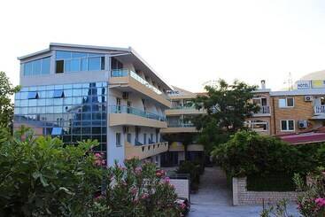 Appart'hotel Sirena Marta