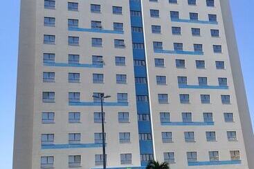 בית מלון כפרי Ibis Styles Maracanau