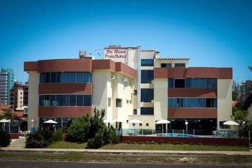 ホテル De Rose Praia