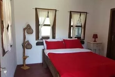 Bed and Breakfast Vira Creek House
