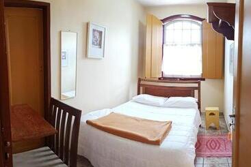 Brumas Ouro Preto Hostel E Pousada