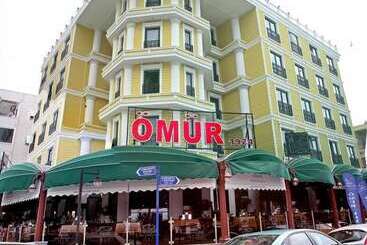 هتل Omur