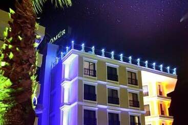هتل Omur