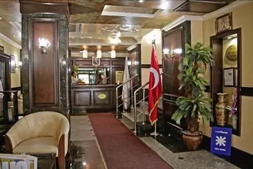 Hôtel Omur