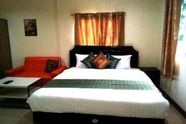 Everest Resort Samui   Sha Plus