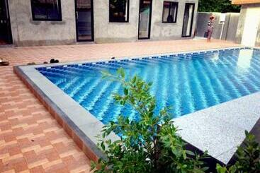 Hotel Aonang Lodge Sha