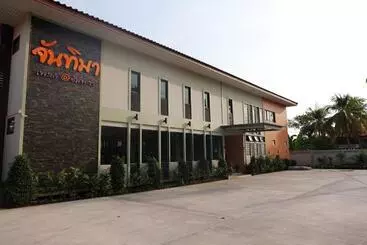 Hotel Juntima Place At Amphawa