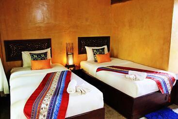 Hotelli Namkhong Guesthouse And Resort