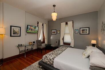 Hotell Reynolds Mansion B&b