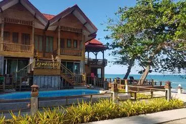Hotel Phuphat Beach